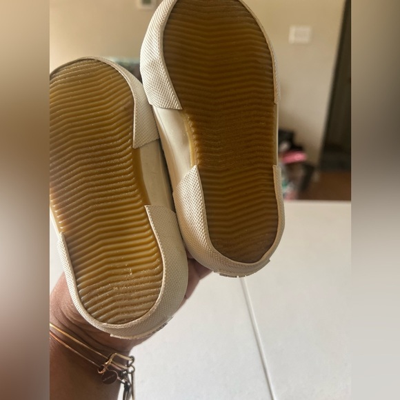 MICHAEL KORS Ima Boerum SNEAKERS Infant Toddler 5 FLORAL PERFORATED White - Picture 6 of 8